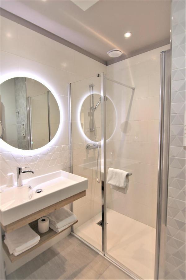 Hotel Montaigne ซาร์ลา-ลา-กาเนดา ภายนอก รูปภาพ