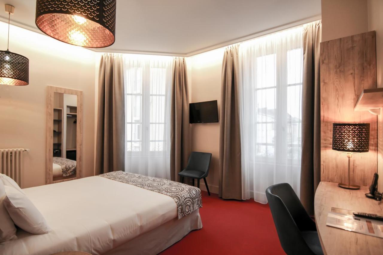 Hotel Montaigne ซาร์ลา-ลา-กาเนดา ภายนอก รูปภาพ