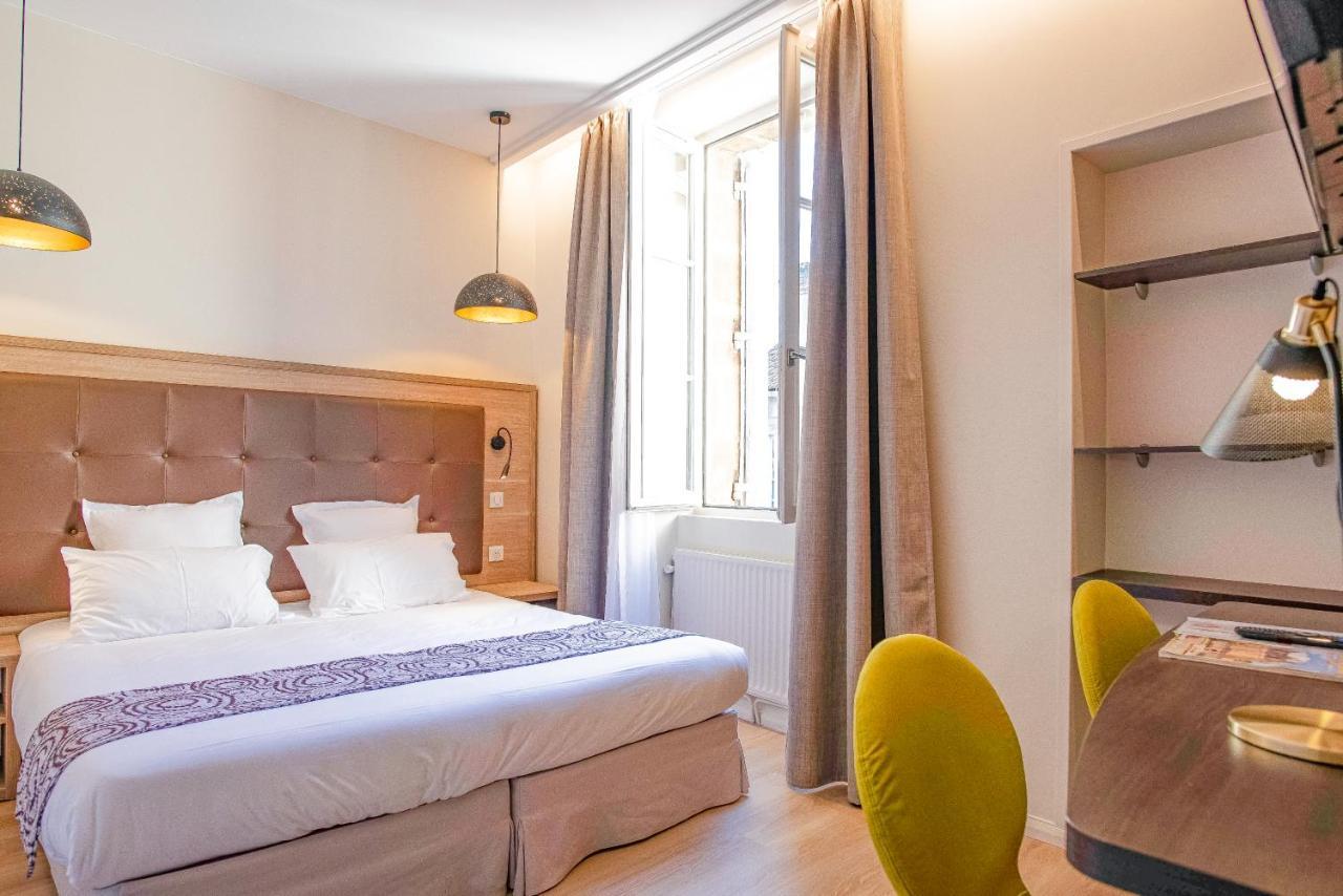 Hotel Montaigne ซาร์ลา-ลา-กาเนดา ภายนอก รูปภาพ